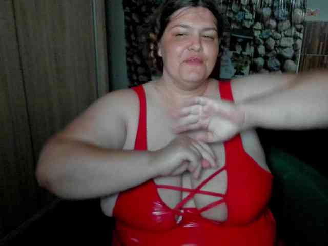 Ionysexylips69 webcam