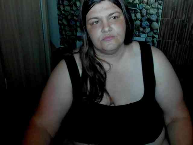 Ionysexylips69 webcam