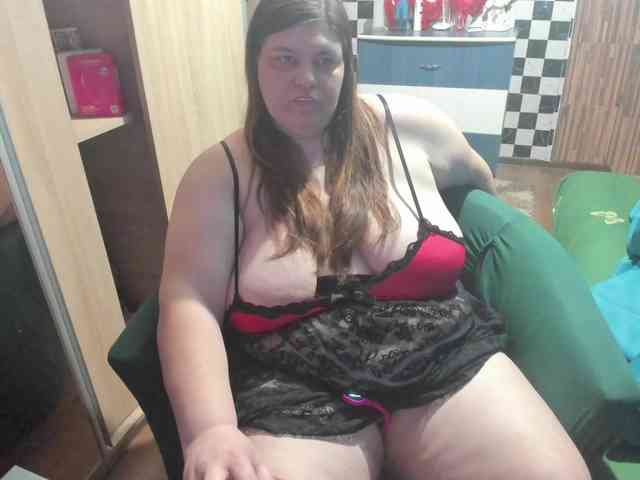 Ionysexylips69 webcam