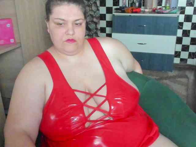 Ionysexylips69 webcam