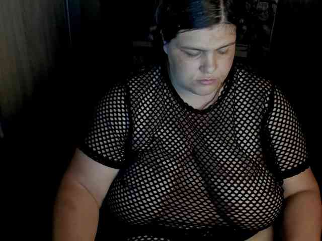 Ionysexylips69 webcam