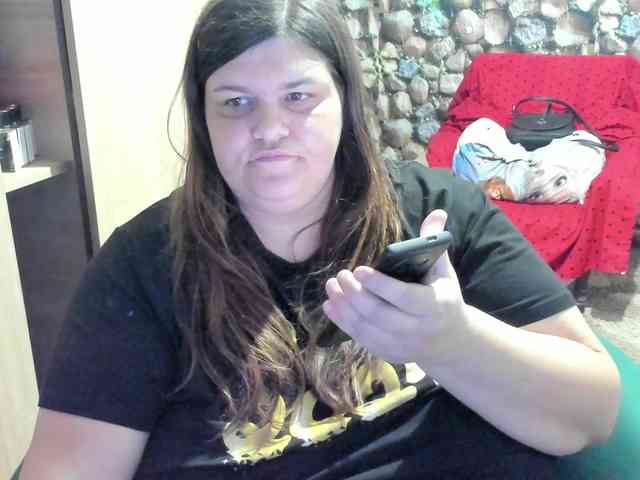 Ionysexylips69 webcam