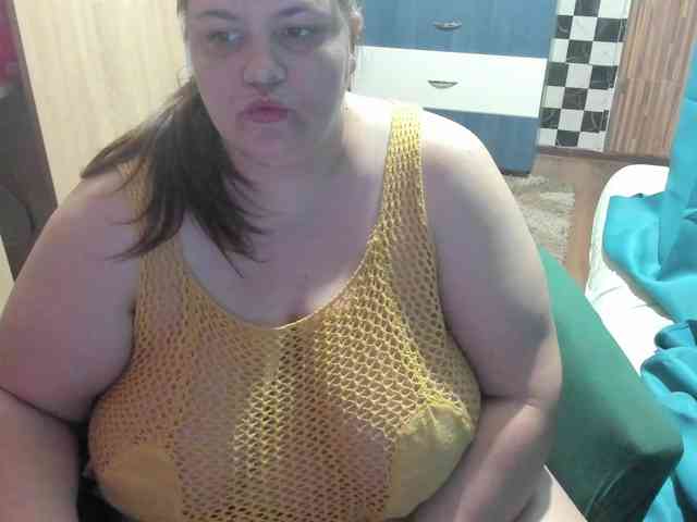 Ionysexylips69 webcam