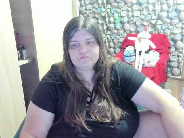 Ionysexylips69 webcam