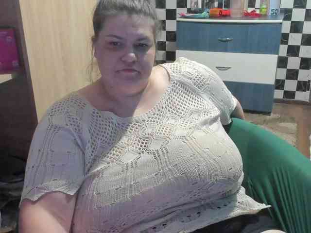 Ionysexylips69 webcam