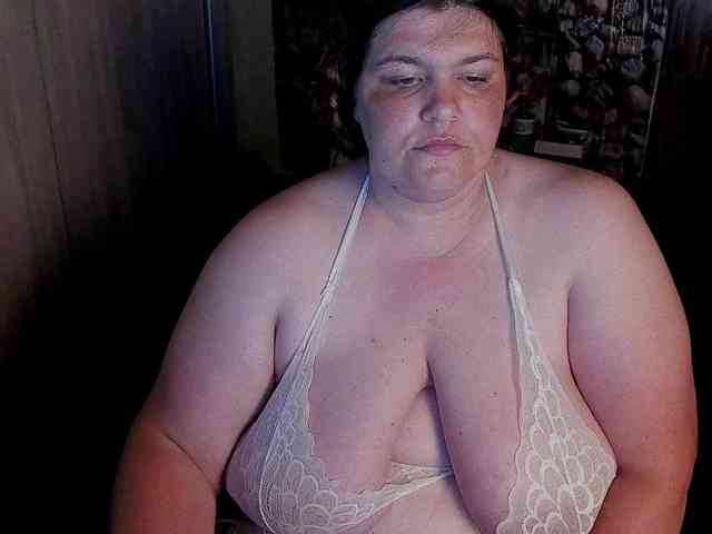 Ionysexylips69 webcam