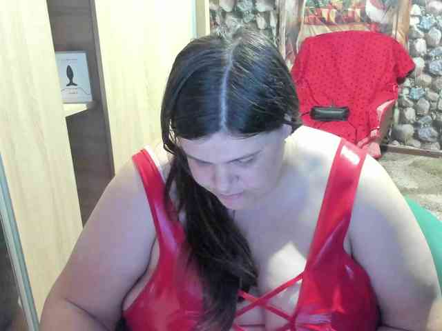 Ionysexylips69 webcam