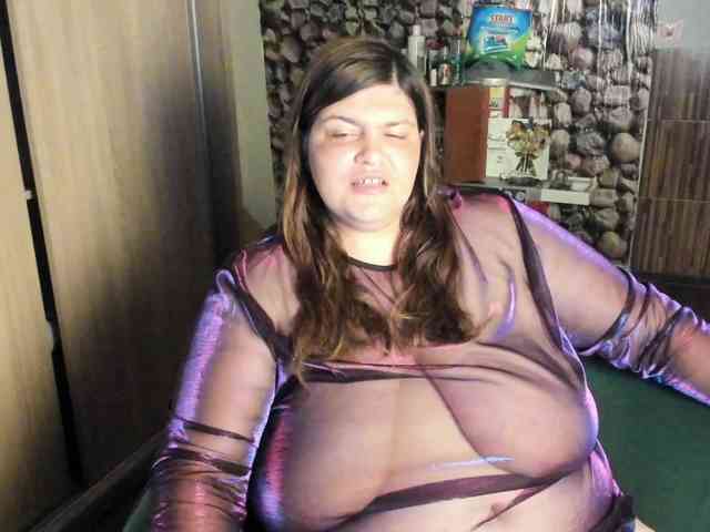 Ionysexylips69 webcam
