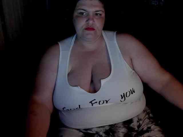Ionysexylips69 webcam