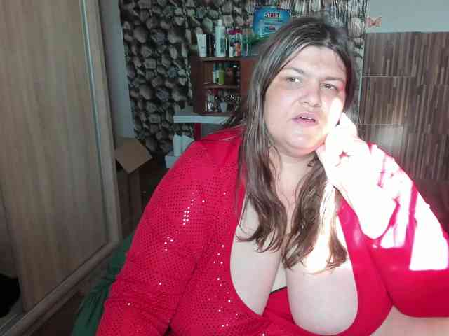 Ionysexylips69 webcam
