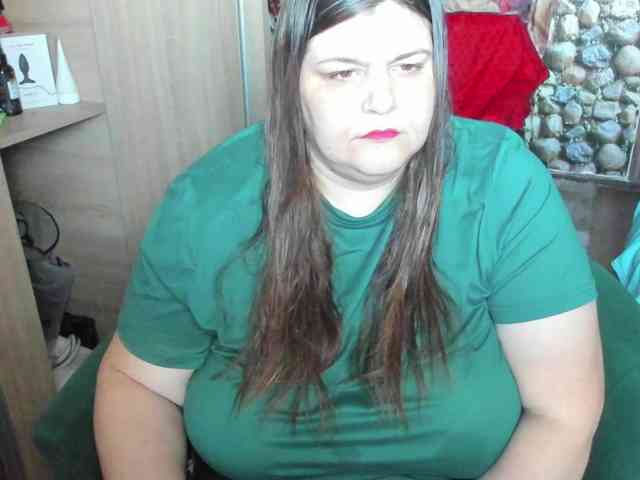 Ionysexylips69 webcam