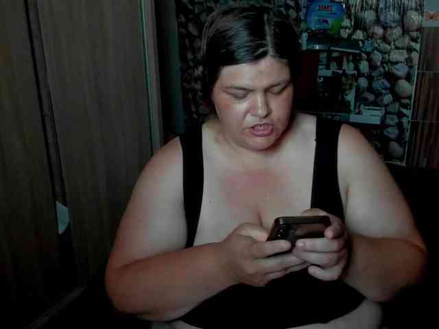 Ionysexylips69 webcam