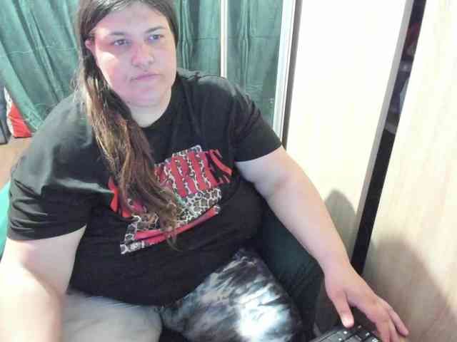 Ionysexylips69 webcam