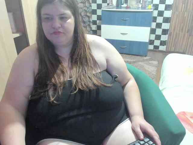 Ionysexylips69 webcam