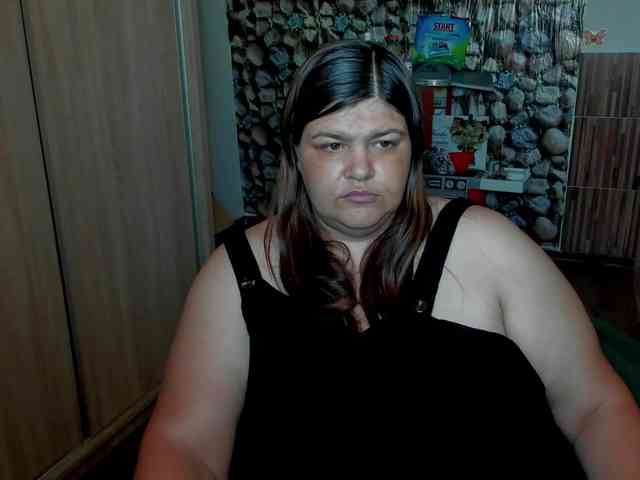 Ionysexylips69 webcam