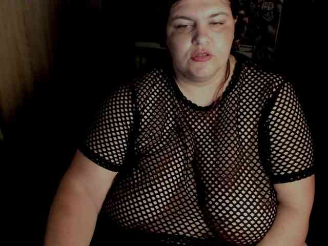 Ionysexylips69 webcam