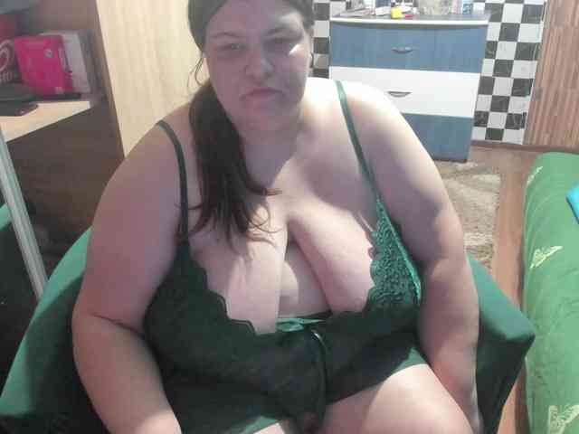 Ionysexylips69 webcam