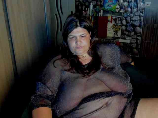 Ionysexylips69 webcam