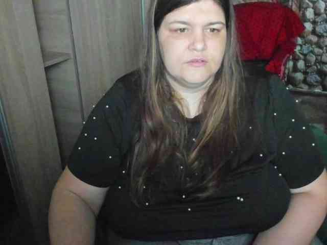 Ionysexylips69 webcam