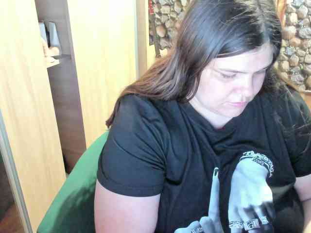 Ionysexylips69 webcam