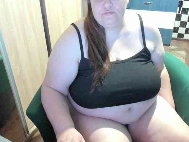 Ionysexylips69 webcam