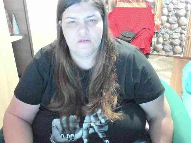 Ionysexylips69 webcam