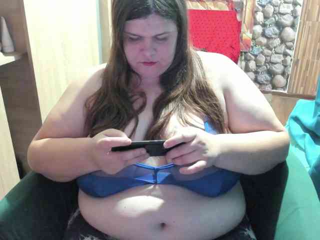 Ionysexylips69 webcam