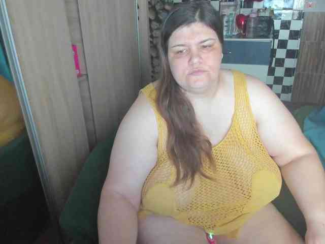 Ionysexylips69 webcam