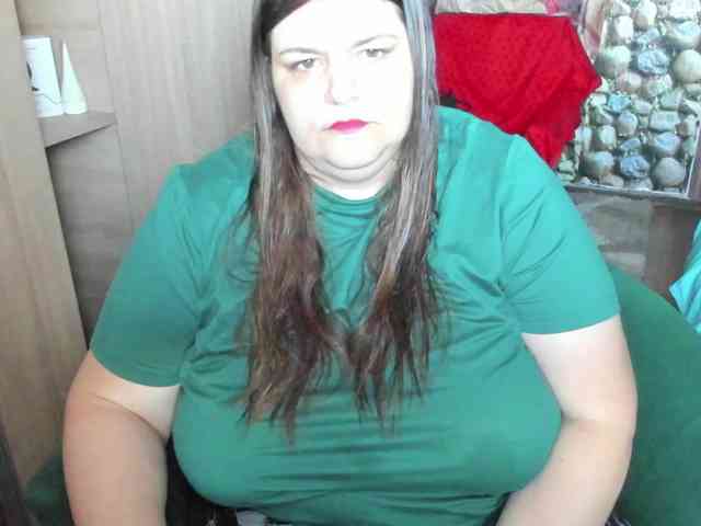 Ionysexylips69 webcam