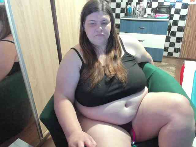 Ionysexylips69 webcam