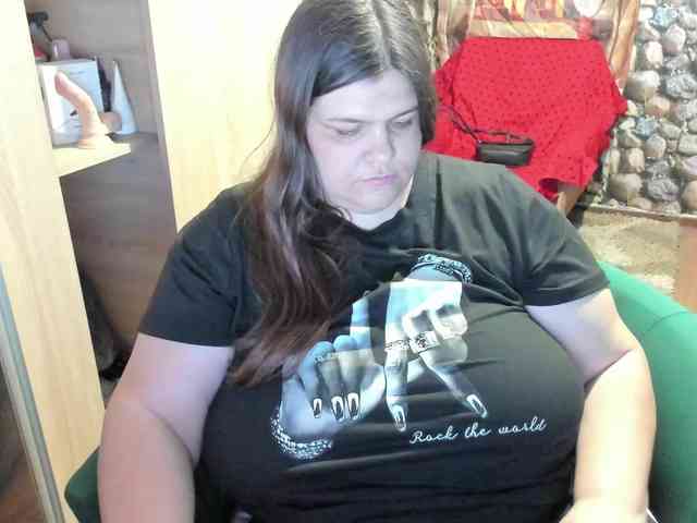 Ionysexylips69 webcam