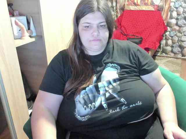 Ionysexylips69 webcam