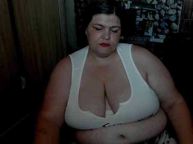 Ionysexylips69 Live Webcam on BongaCams