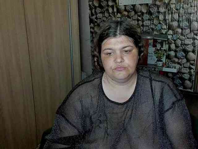 Ionysexylips69 webcam