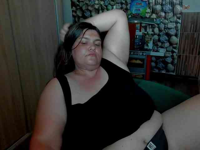 Ionysexylips69 webcam