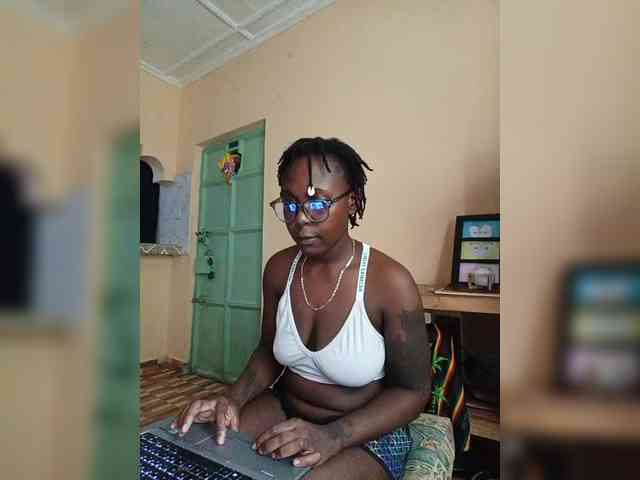 GoddessKittyMystique webcam