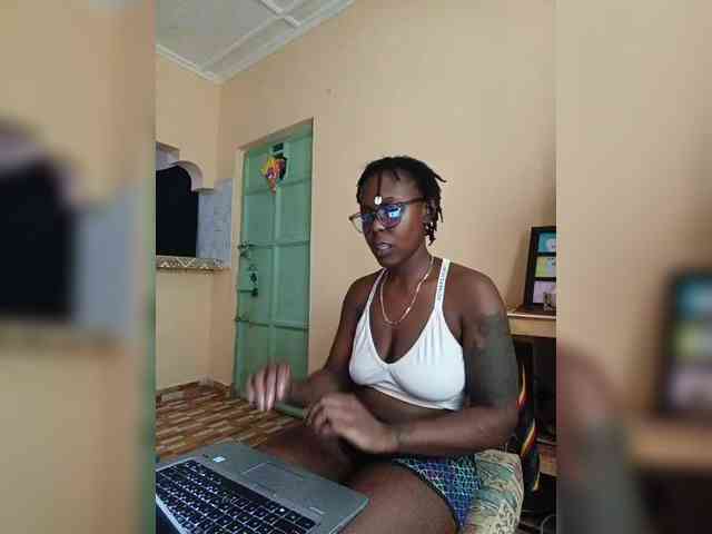 GoddessKittyMystique webcam