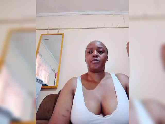 Dreamgirl2 webcam