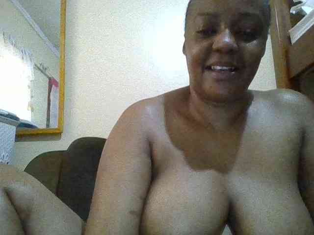 Dreamgirl2 webcam