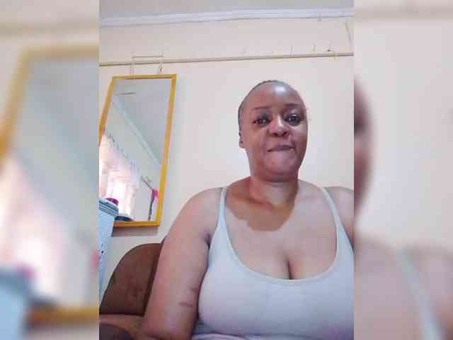 Dreamgirl2 webcam