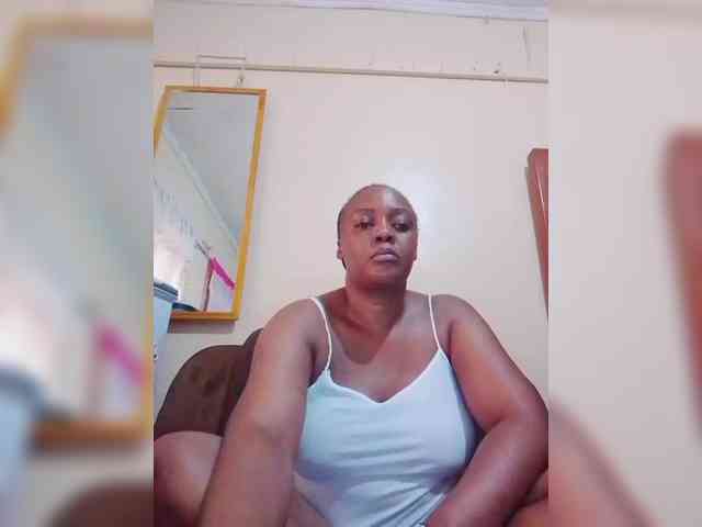 Dreamgirl2 webcam