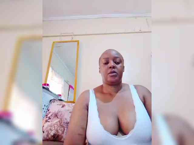 Dreamgirl2 webcam