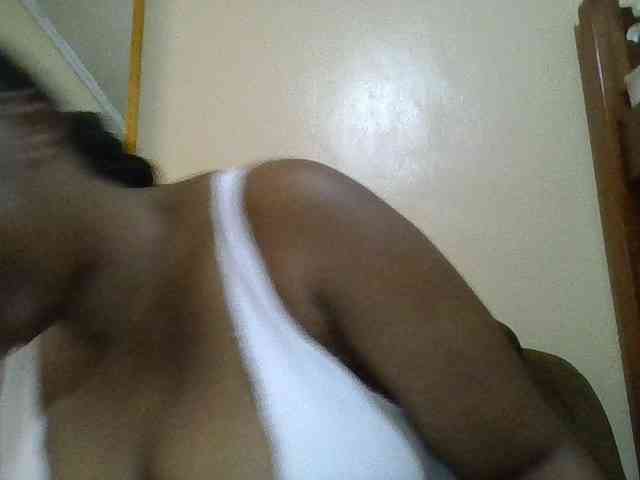 Dreamgirl2 webcam