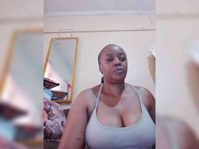 Dreamgirl2 webcam