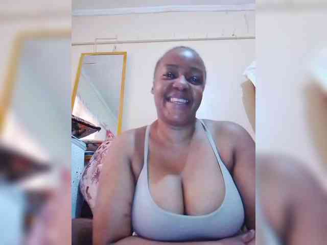 Dreamgirl2 webcam