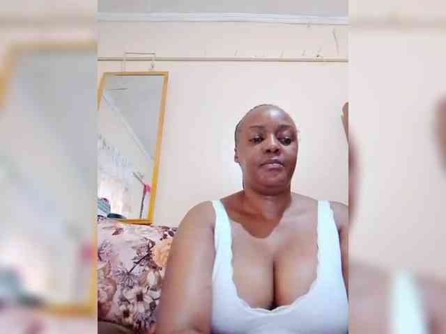 Dreamgirl2 webcam