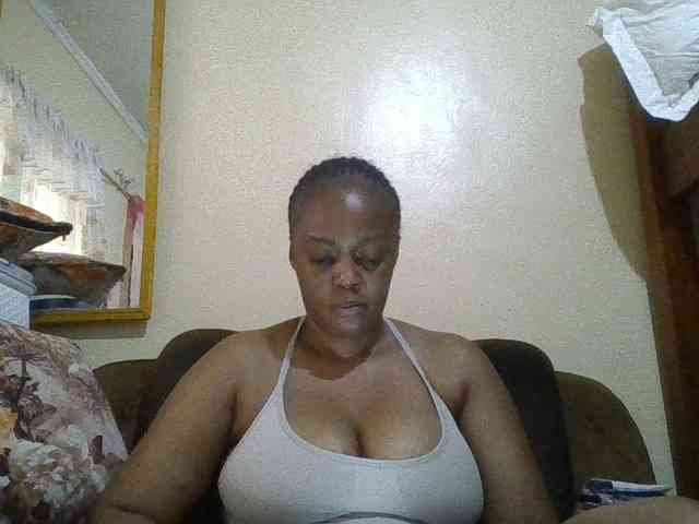 Dreamgirl2 webcam