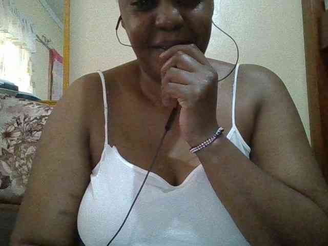 Dreamgirl2 webcam