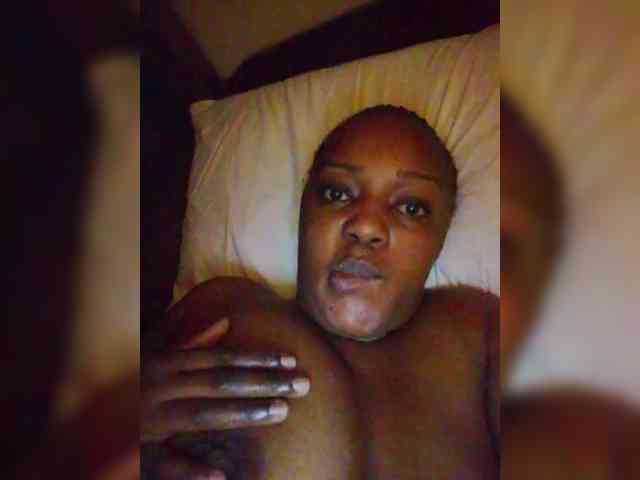 Dreamgirl2 webcam
