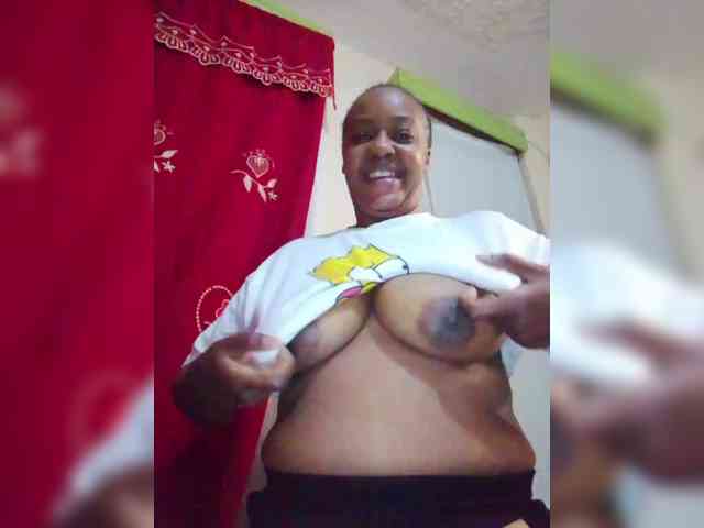 Dreamgirl2 webcam